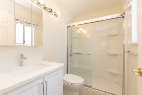 15991 80 Avenue, Surrey, BC 