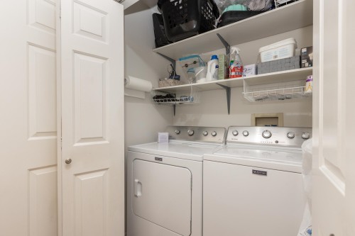 15991 80 Avenue, Surrey, BC 