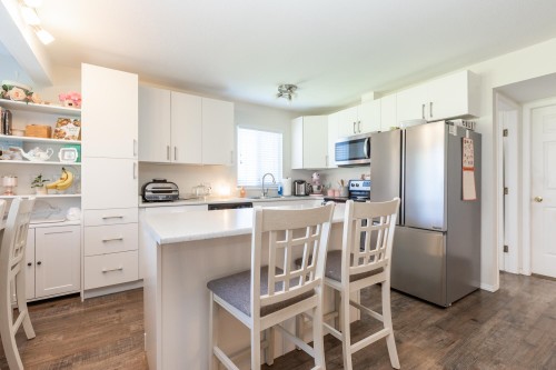 15991 80 Avenue, Surrey, BC 