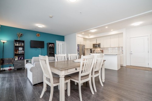 301-9983 E Barnston Drive, Surrey, BC 