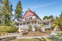 16715 78 Avenue Surrey, BC V4N 0L8