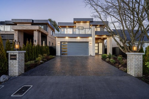 15569 Oxenham Avenue, White Rock, BC 