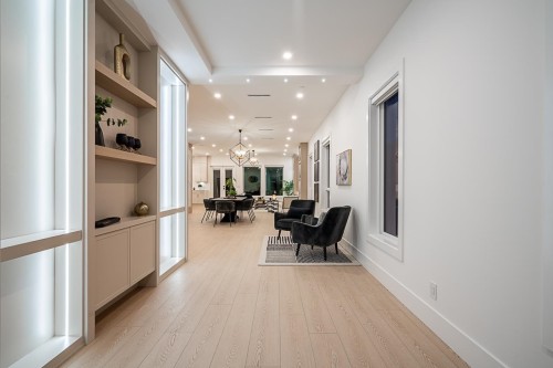 15569 Oxenham Avenue, White Rock, BC 