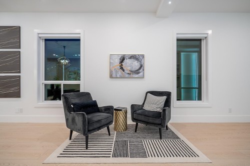 15569 Oxenham Avenue, White Rock, BC 