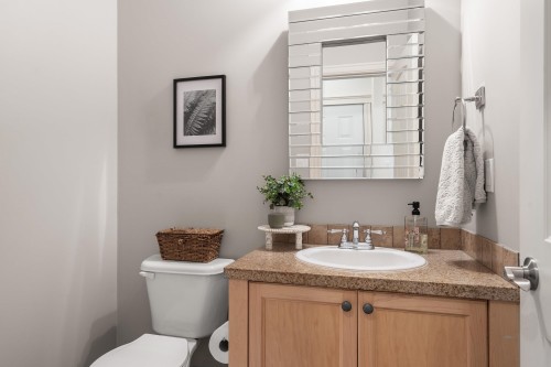 21637 94A Avenue, Langley, BC 