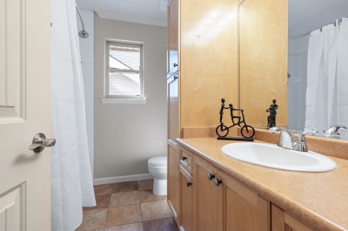 21637 94A Avenue, Langley, BC 