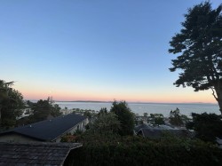 14748 Upper Roper Avenue White Rock, BC V4B 2C9