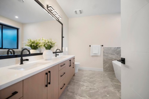 14204 North Bluff Road, White Rock, BC 