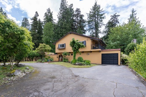 8649 Sunbury Place  Delta, BC V4C 3Y9