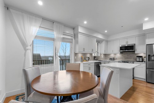 14-19670 55A Avenue, Langley, BC 