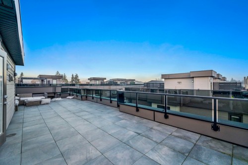 14-19670 55A Avenue, Langley, BC 