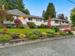 9434 113b Street Delta, BC V4C 5G5