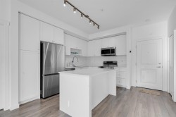 418-15825 85 Avenue Surrey, BC V4N 6W9