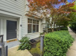 4-13636 81a Avenue Surrey, BC V3W 1H9