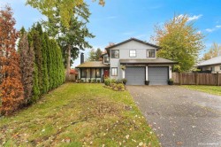 8986 146a Street Surrey, BC V3R 7C2
