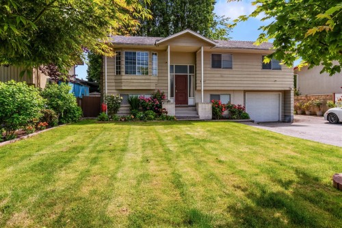 8082 112 Street  Delta, BC V4C 4W3