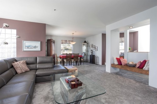 15662 Semiahmoo Avenue, White Rock, BC 