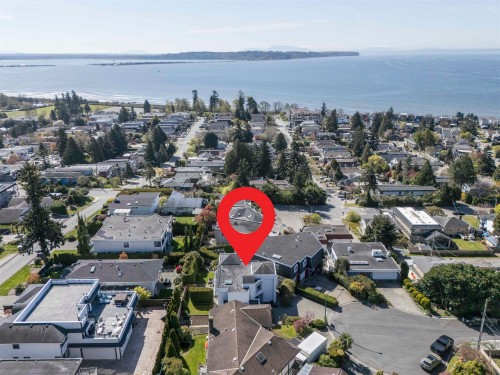 15662 Semiahmoo Avenue, White Rock, BC 