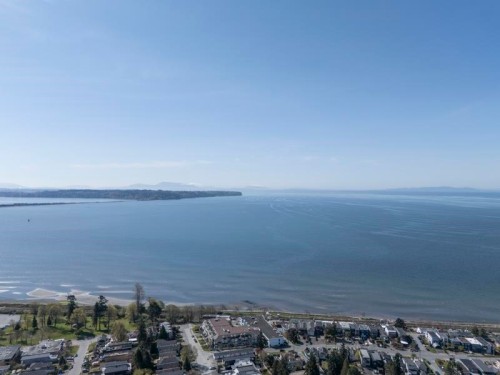 15662 Semiahmoo Avenue, White Rock, BC 