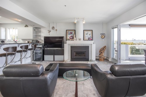 15662 Semiahmoo Avenue, White Rock, BC 