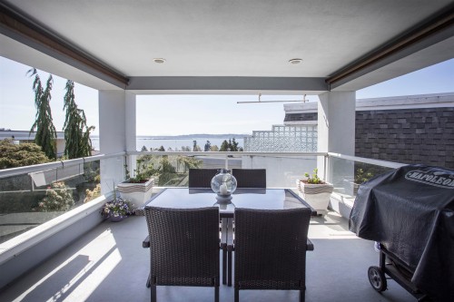 15662 Semiahmoo Avenue, White Rock, BC 