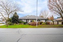 6167 189 Street Surrey, BC V3S 7T6