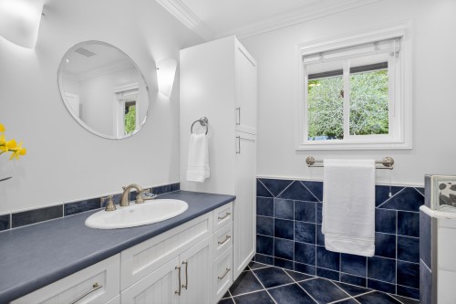 1279 Everall Street, White Rock, BC 