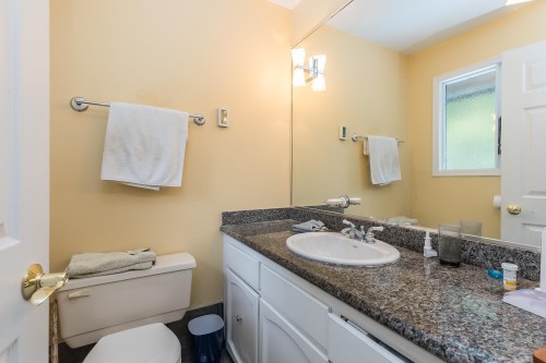 20244 27 Avenue, Langley, BC 