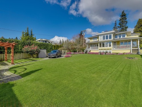 14008 Marine Drive, White Rock, BC 