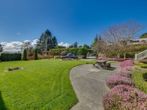 14008 Marine Drive, White Rock, BC 