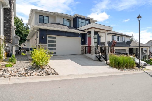 36-4127 Old Clayburn Road  Abbotsford, BC V3G 1L5