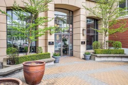 111-2970 King George Boulevard Surrey, BC V4P 0E6