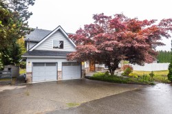8072 170a Street Surrey, BC V4N 3G4