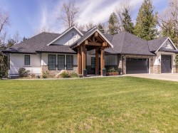 9409 Erickson Street Mission, BC V2V 7C8