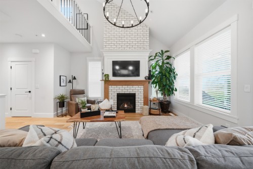 8-21858 47b Avenue  Langley, BC V3A 8H1