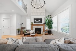 8-21858 47b Avenue Langley, BC V3A 8H1