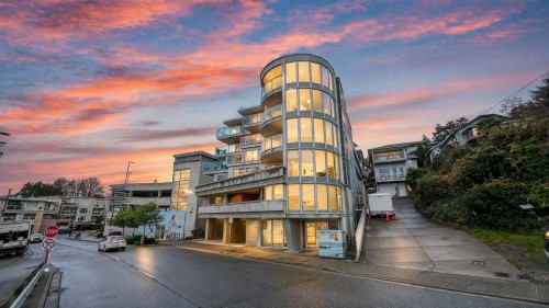 404-14955 Victoria Avenue  White Rock, BC V4B 1G2