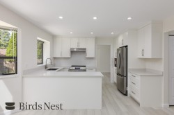 16271 Northglen Place Surrey, BC V4N 1T7