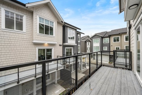 19-7716 207 Street, Langley, BC 