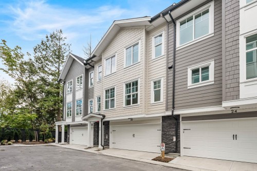 19-7716 207 Street, Langley, BC 