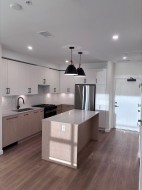 711-27254 Aldergrove Town Centre Drive Langley, BC V4W 0E5