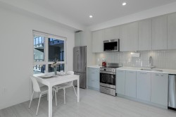 309-10777 138 Street Surrey, BC V3T 0T5