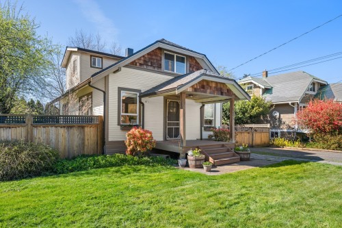 5695 Riverside Street  Abbotsford, BC V4X 1T4