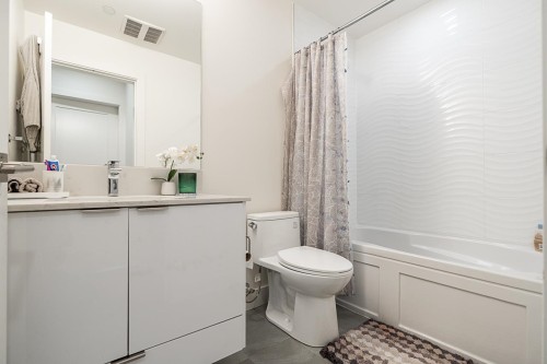 B315-8447 202 Street, Langley, BC 
