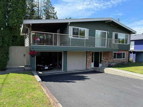 10834 84 Avenue  Delta, BC V4C 2L4