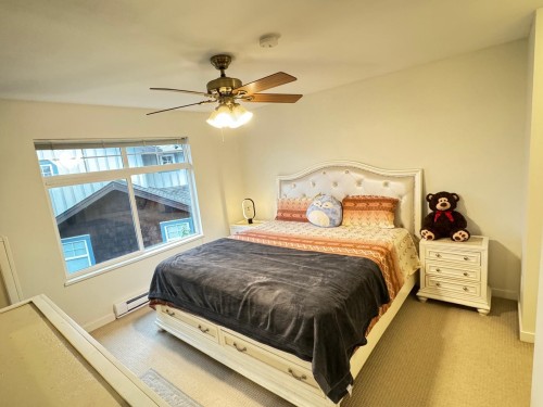 15-16588 Fraser Highway, Surrey, BC 