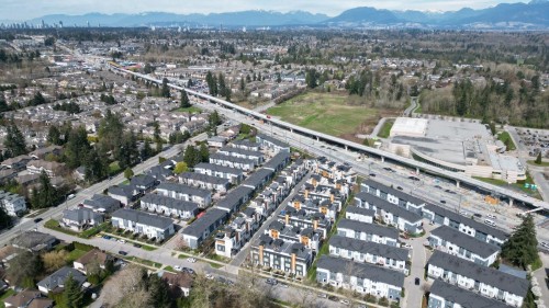 15-16588 Fraser Highway, Surrey, BC 