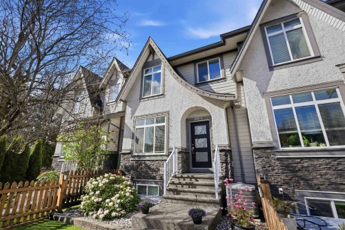 20919 80 Avenue  Langley, BC V2Y 0R3