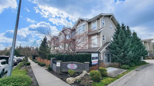 4-7059 210 Street  Langley, BC V2Y 0T2