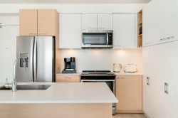 225-13963 105 Boulevard Surrey, BC V3T 0M9